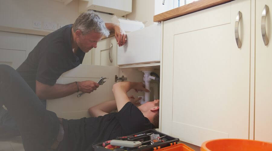 Expert burst pipe repair services in Musselshell, MT